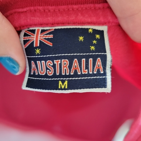 Australia Pink Short Sleeve T-shirt Embroidered Destination Tee Kangaroo Koala M - Picture 6 of 7